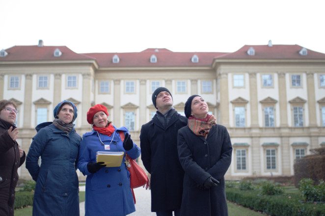 Guide beschreibt Schloss