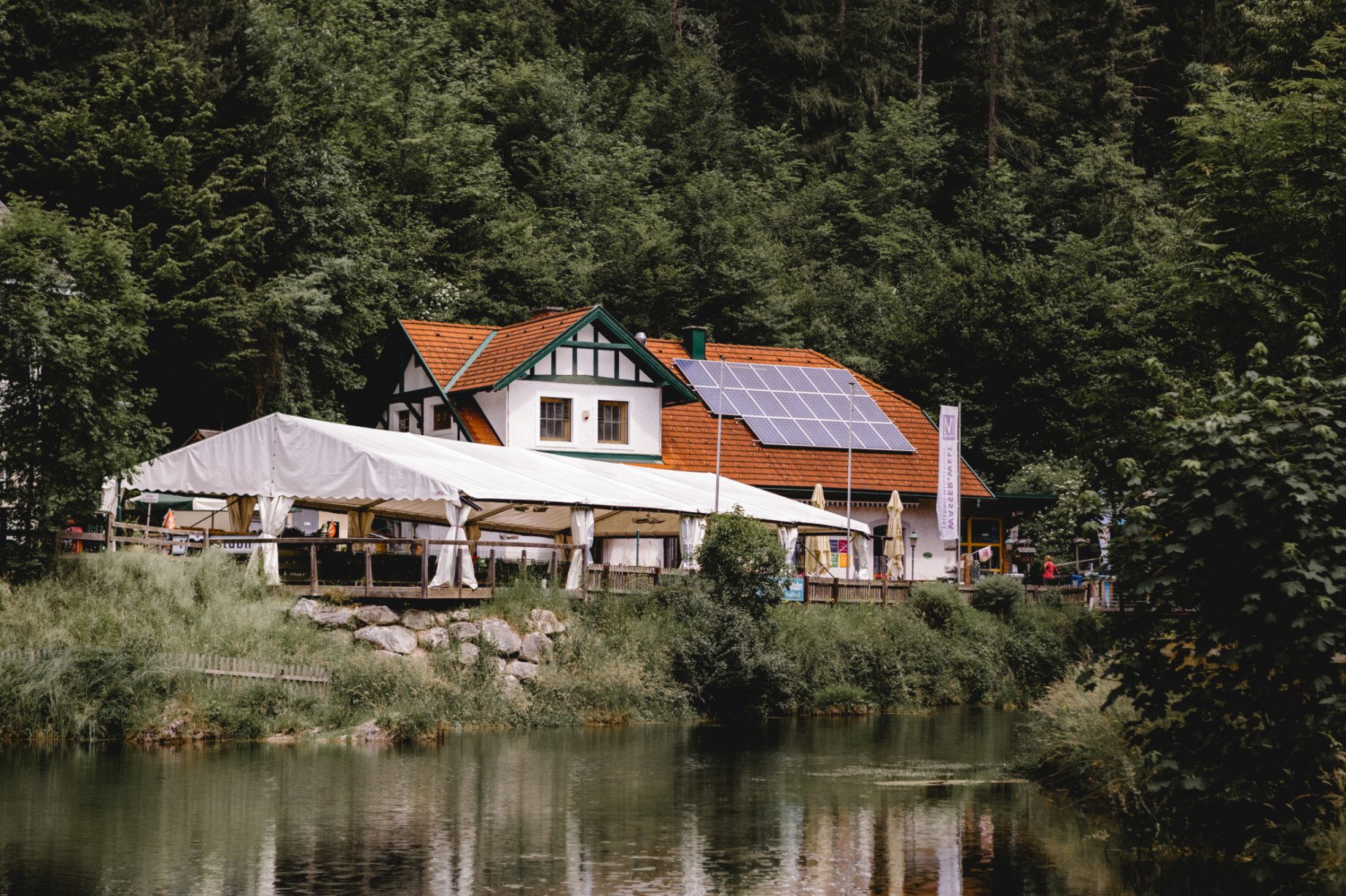 Gasthaus der Wander- & Wasserwelt Myrafälle