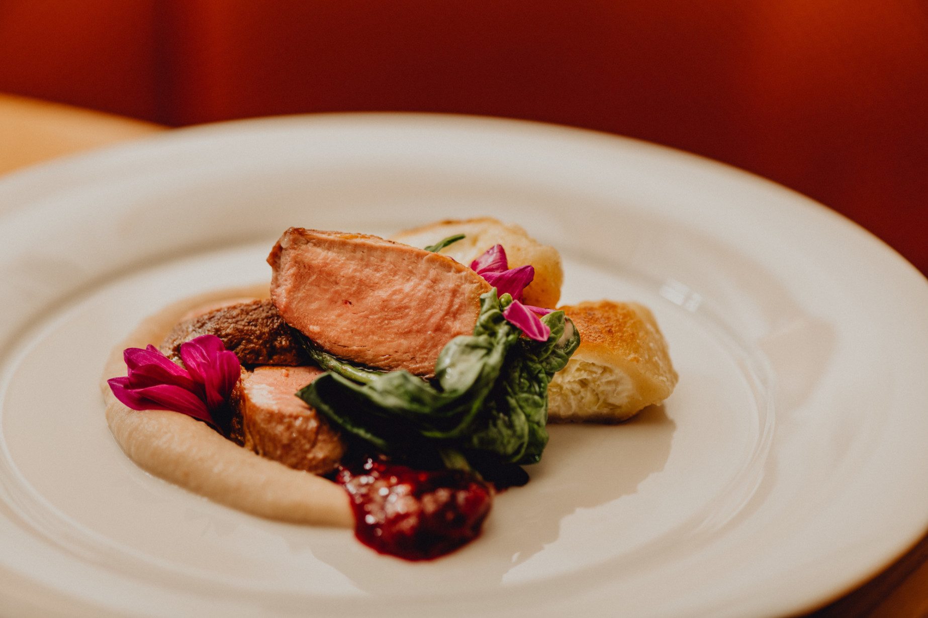 Rosa gebratene Ente mit Rahmtascherl & Maroni-Püree