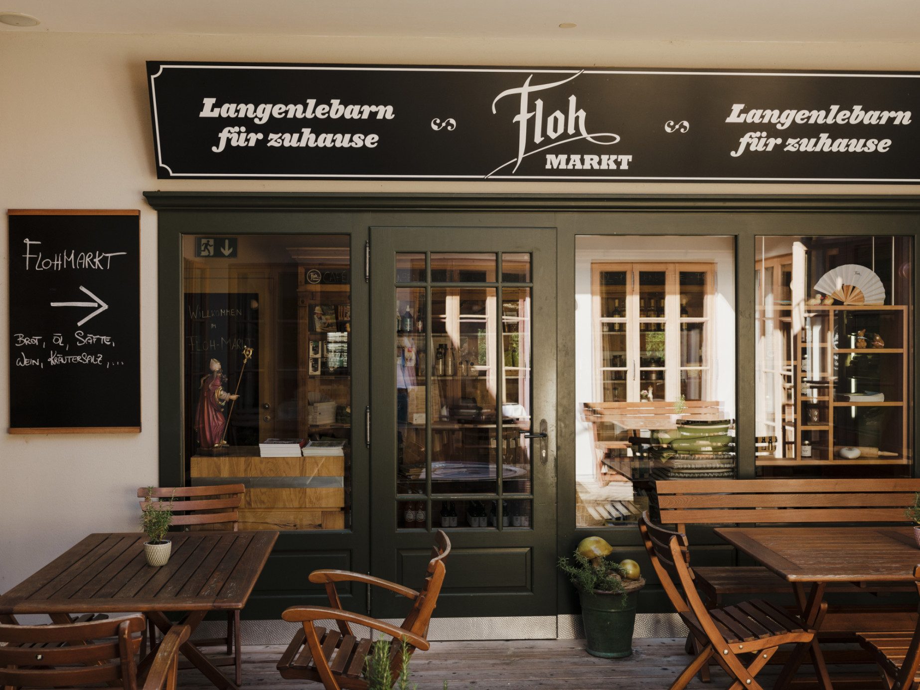 Wirtshaus mit regionalem Flohmarkt