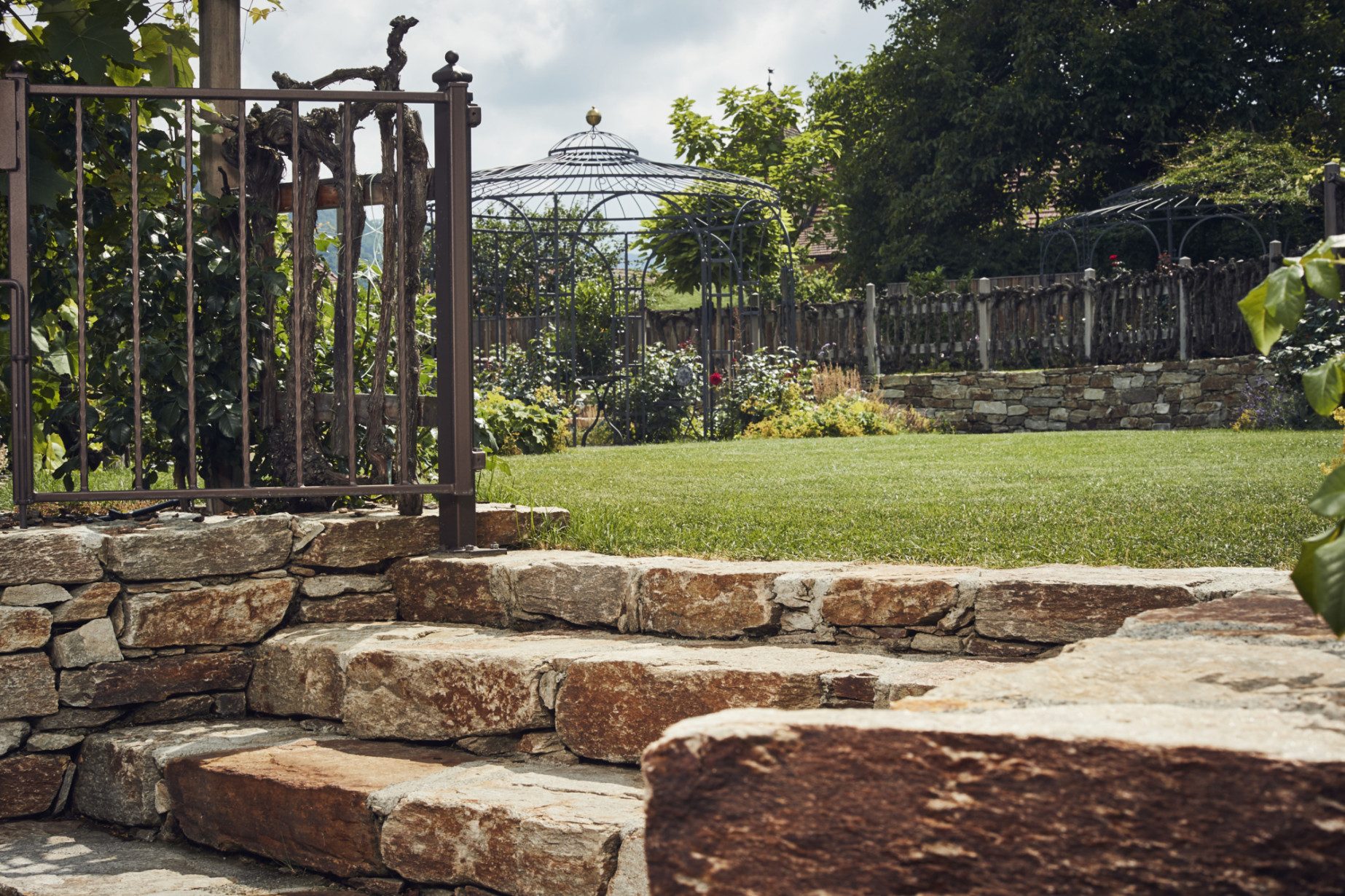 Natürlich romantischer Garten
