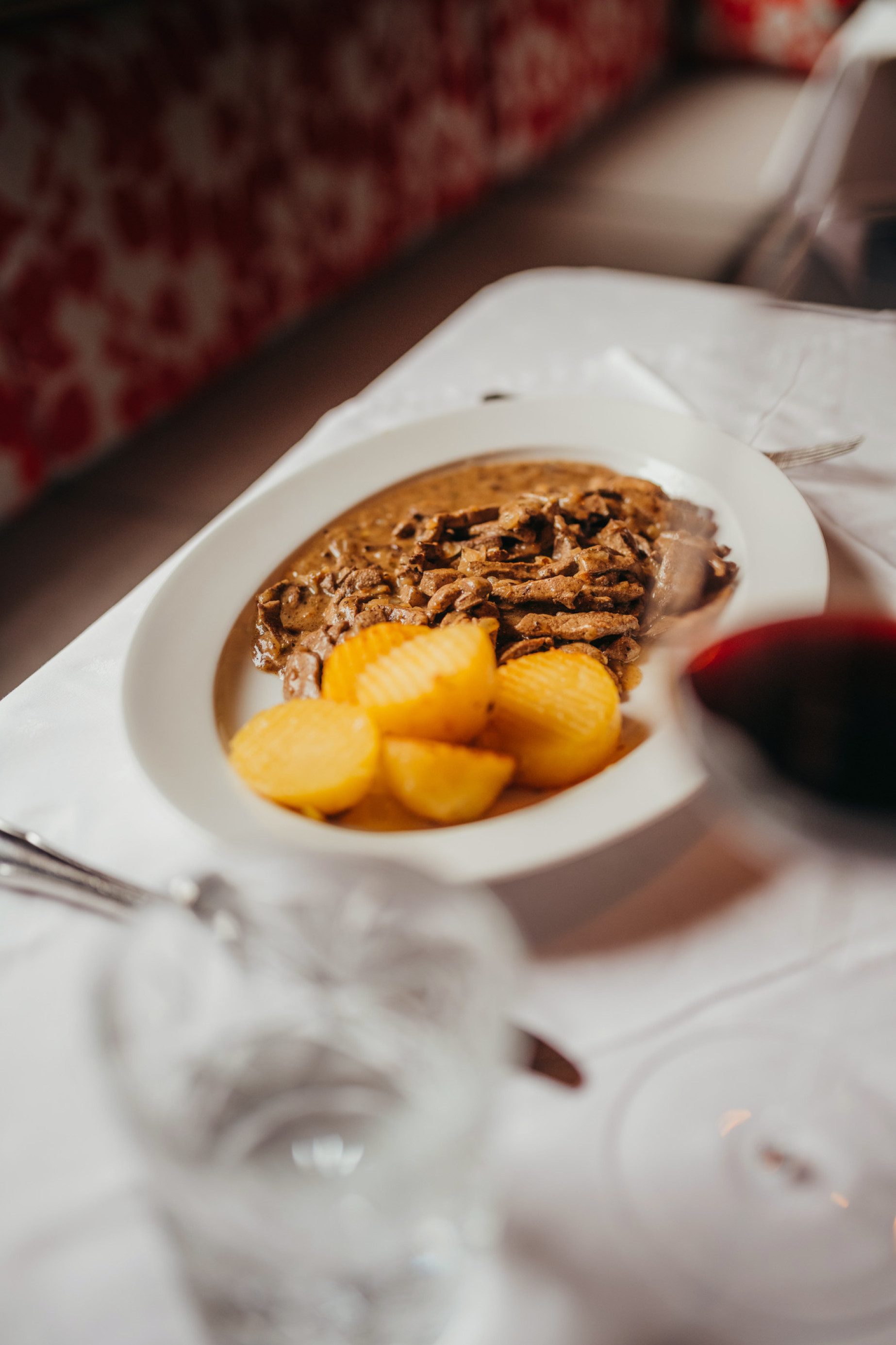 Wirtshaus spezialisiert auf Innereien, wie die geröstete Leber