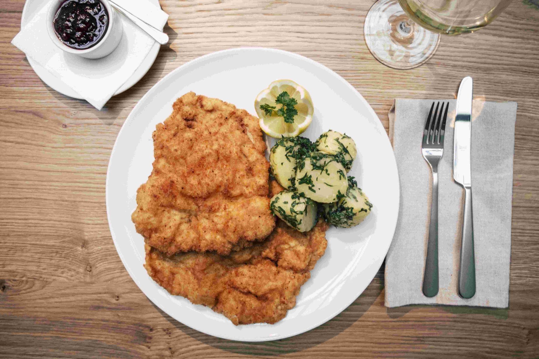 Wirtshausküche mit kreativen Akzenten