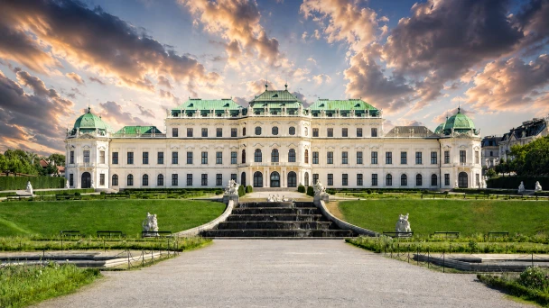 Das prunkvolle Obere Belvedere in der Außenansicht.