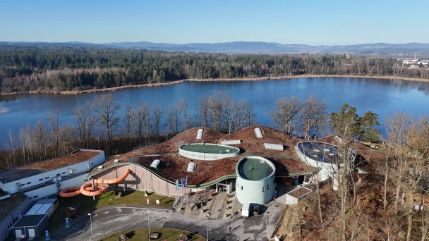 Die Sole Felsen Welt und der Asang Teich von oben.