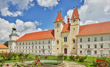 Blick auf das Augustiner Chorherrenstift Vorau.