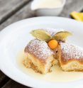 Freitags: Buchteln mit Vanillesauce