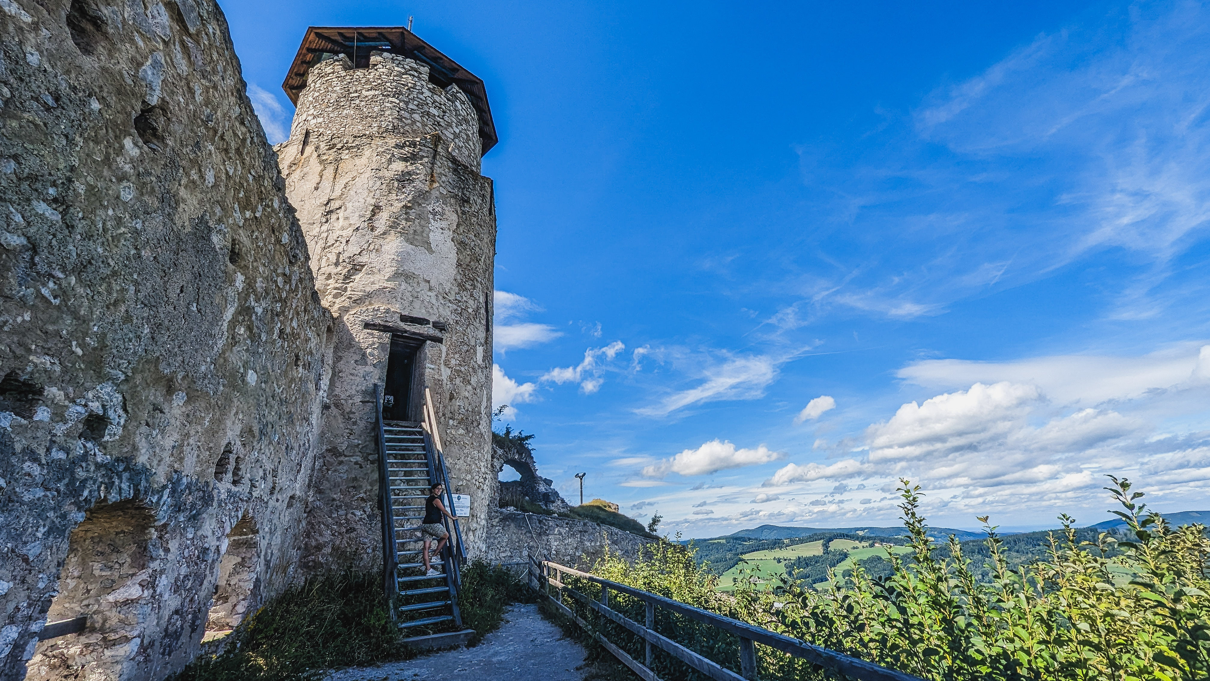 Turm der Araburg