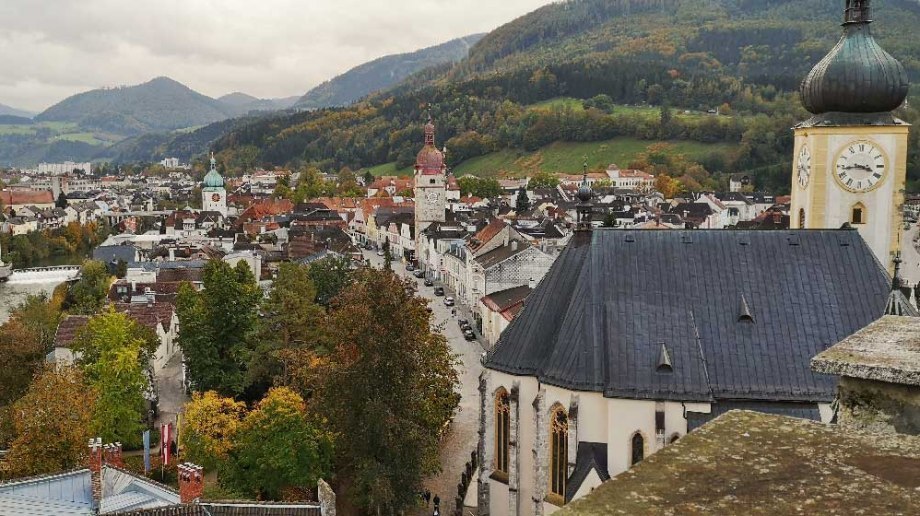 Die Aussicht auf Waidhofen mit dem Sonntagberg im Hintergrund, © Winter